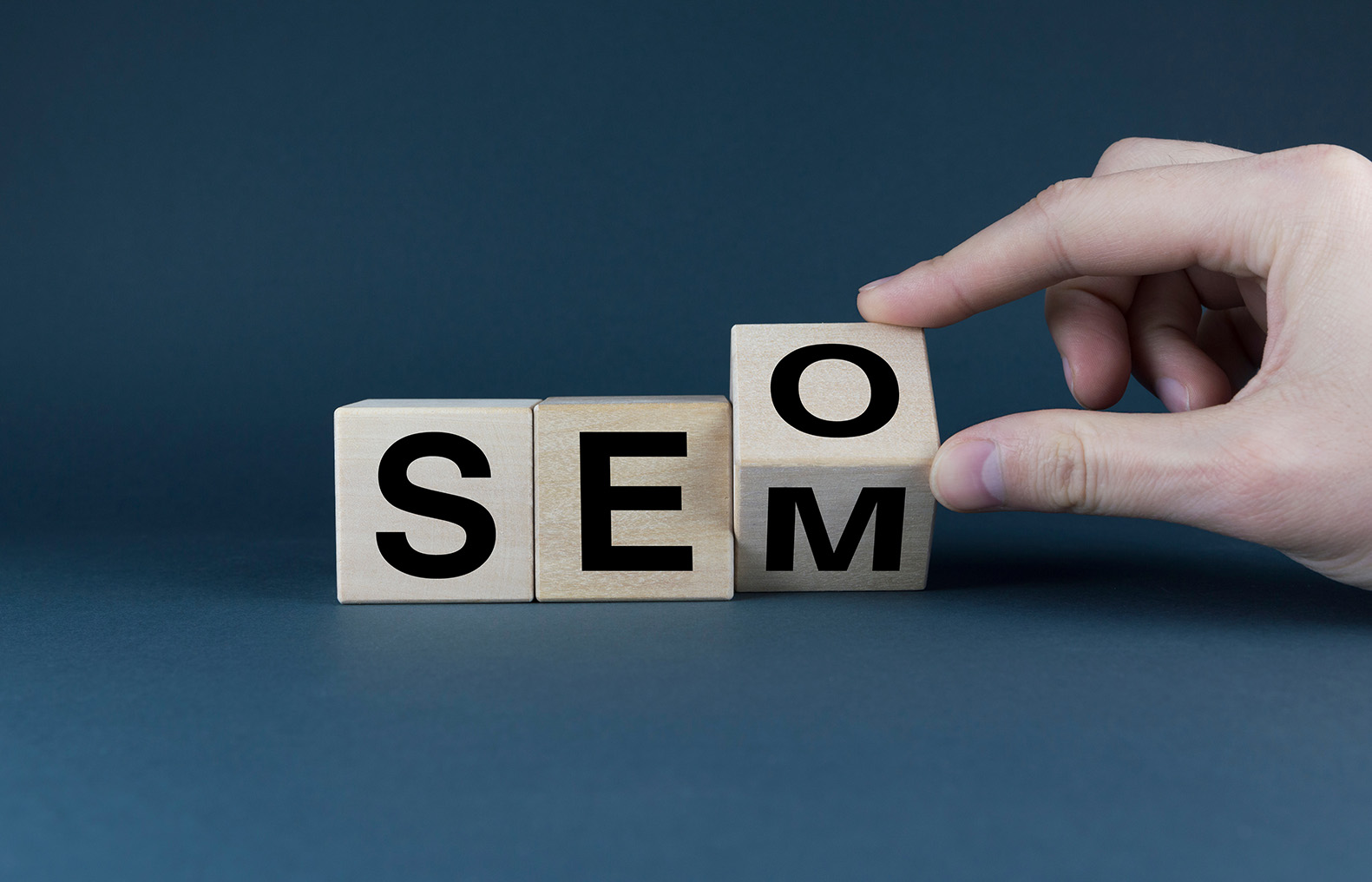 SEM vs SEO: stop losing the click to competitors